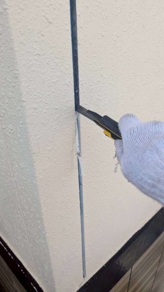 シーリング撤去